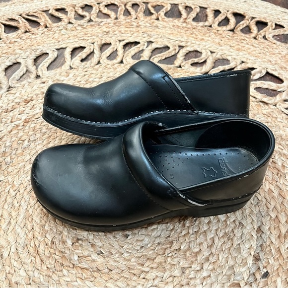 DANSKO Black Leather Professional Clogs Size 41 US 10.5-11 - Picture 2 of 5